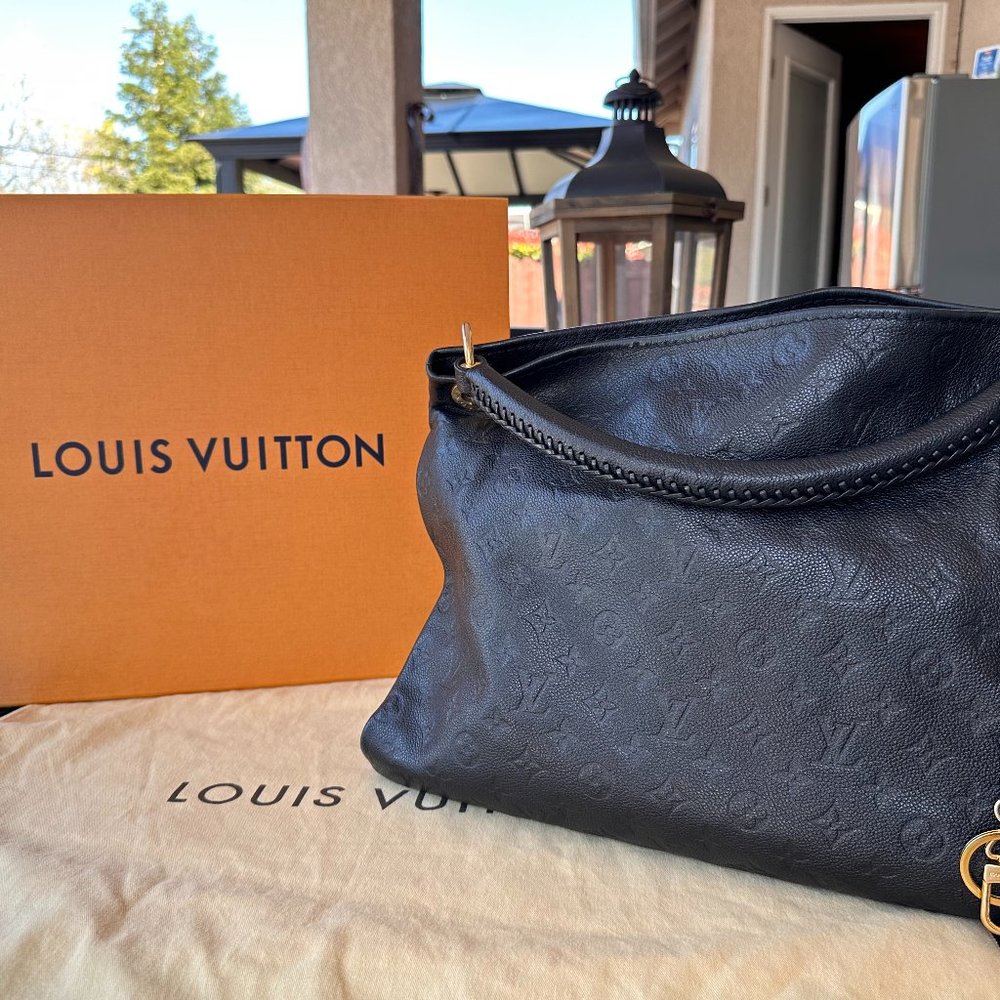 Louis Vuitton Artsy Monogram MM Empreinte Bag